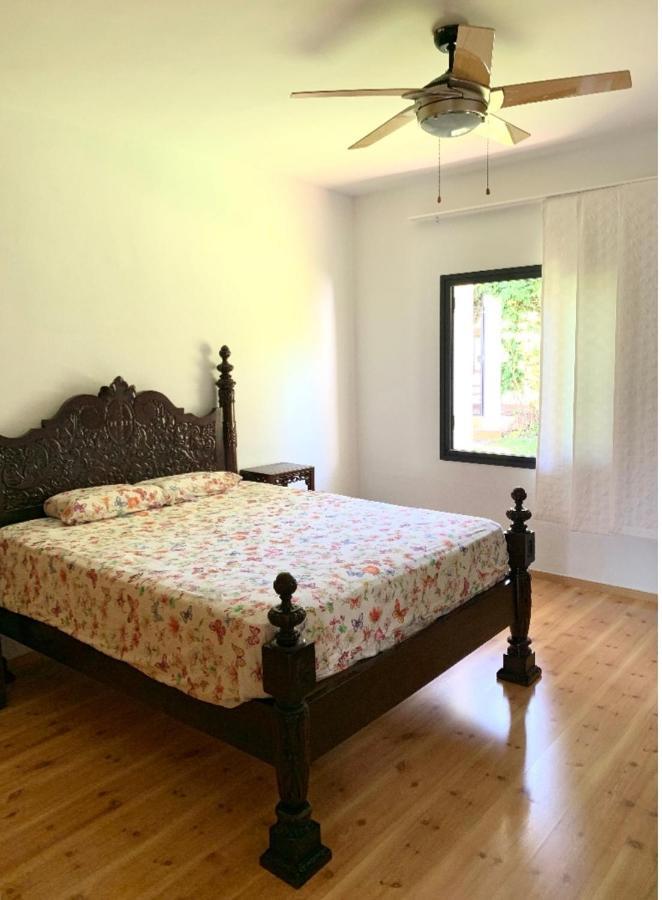 Chalet Con Vistas A Sevilla Gelves Bagian luar foto